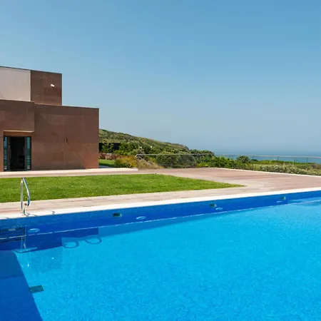 ヴィラ Sintra Hills & Ocean View Luxury House コラレス